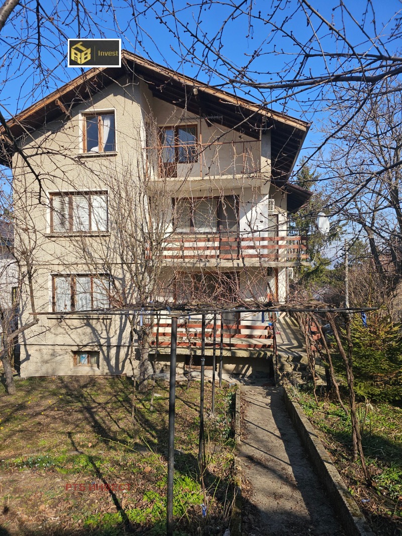 Продава  Къща град София , гр. Банкя , 390 кв.м | 49929653