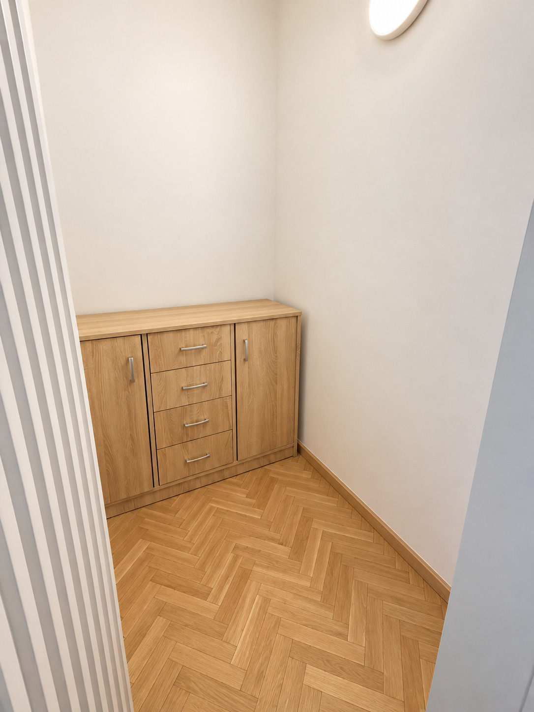 Продава 3-СТАЕН, гр. София, Център, снимка 8 - Апартаменти - 56407177