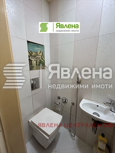 Продава 3-СТАЕН, гр. София, Център, снимка 11 - Aпартаменти - 48107649