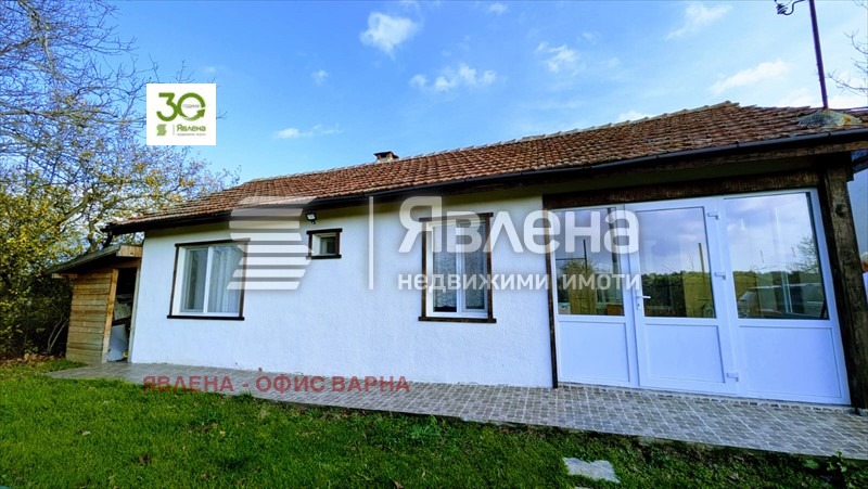 Продава КЪЩА, област Варна, с. Водица • 129900 € / 254062.32 лв. • 51314396 1