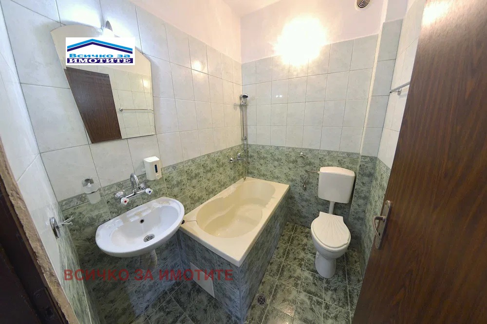 Продава 2-СТАЕН, гр. Русе, Център, снимка 7 - Апартаменти - 55012583