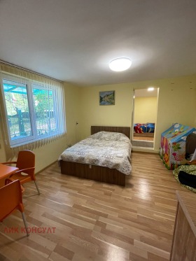 Villa Vilna zona, Targovishte 7