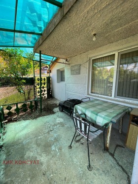 Villa Vilna zona, Targovishte 3