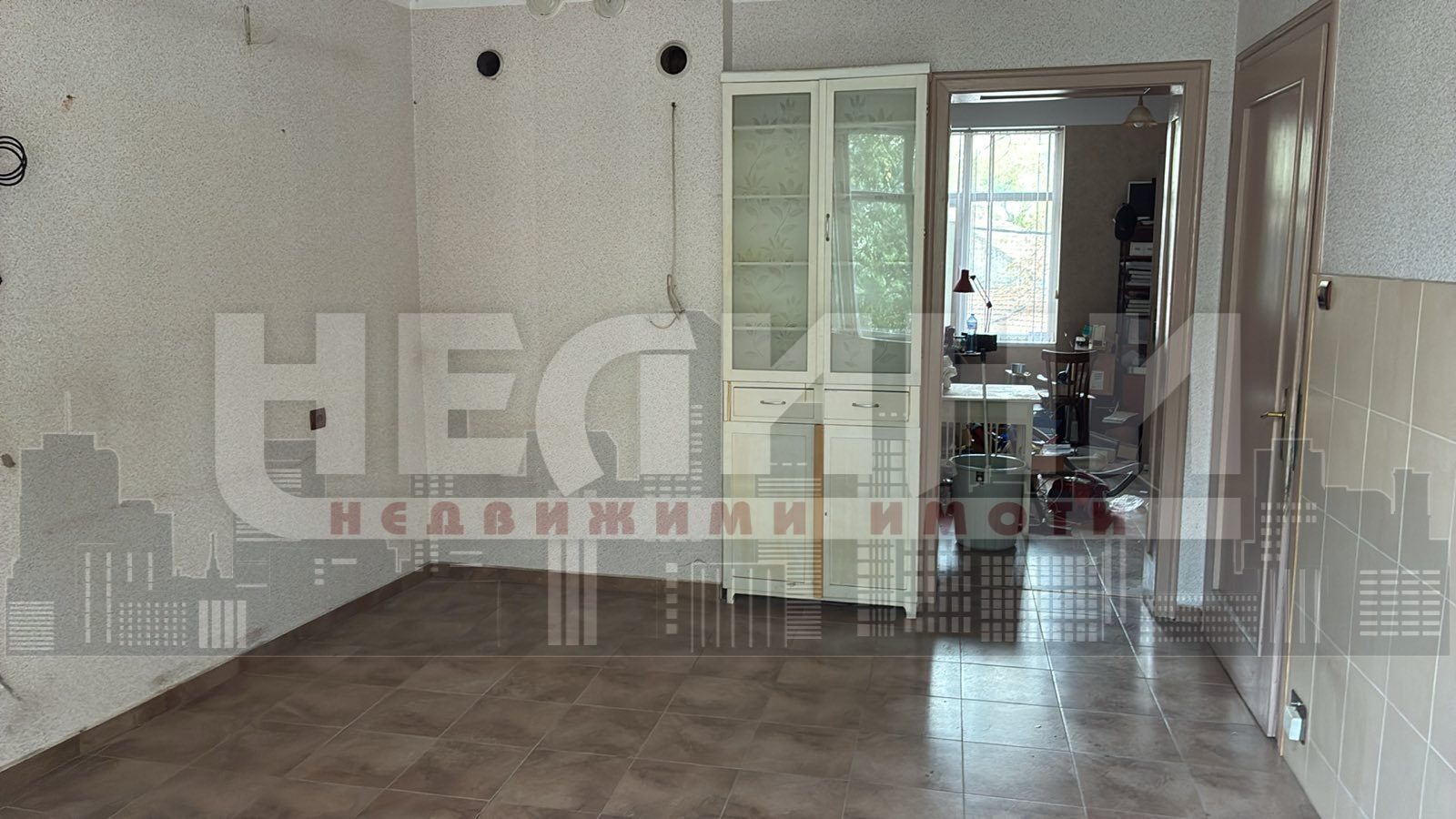 Продава МНОГОСТАЕН, гр. Русе, Център, снимка 4 - Апартаменти - 56354105