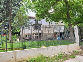 Hus m-t Gardova glava, Sofia