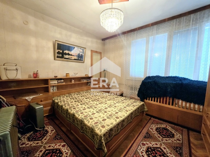 Продава МНОГОСТАЕН, гр. Велико Търново, Център