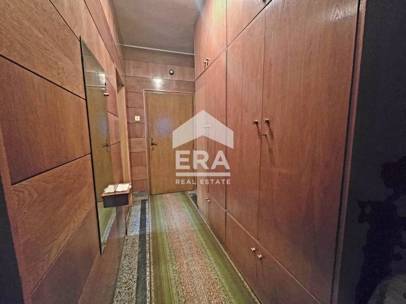 Продава МНОГОСТАЕН, гр. Велико Търново, Център, снимка 7 - Апартаменти - 52659433