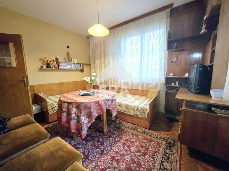 Продава МНОГОСТАЕН, гр. Велико Търново, Център