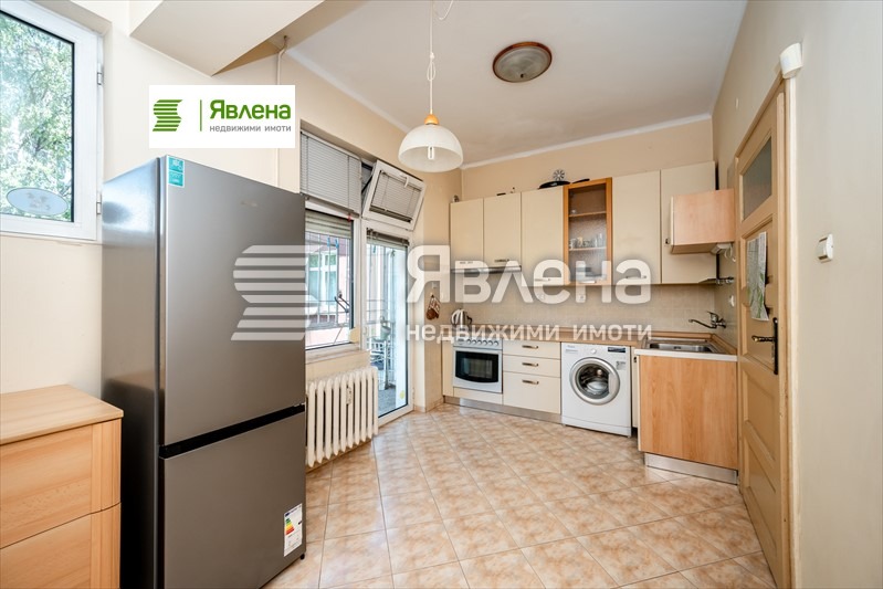 Продава МНОГОСТАЕН, гр. София, Център, снимка 7 - Апартаменти - 55304584