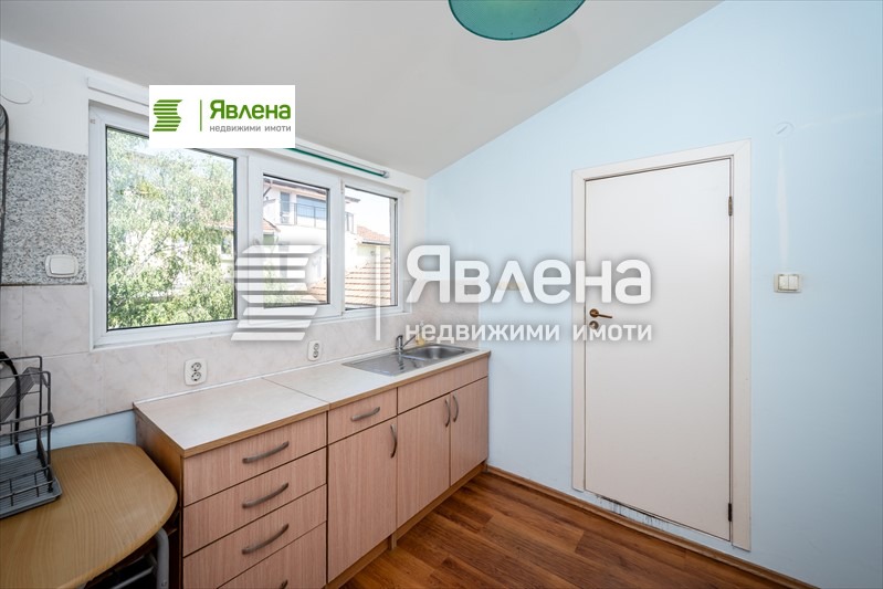Продава МНОГОСТАЕН, гр. София, Център, снимка 14 - Апартаменти - 55304584