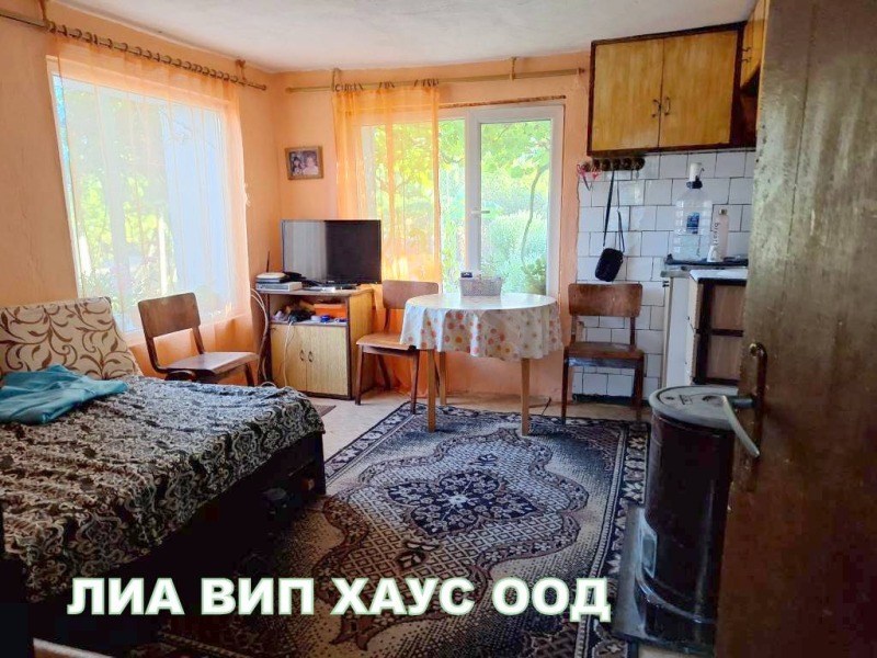 Продава КЪЩА, с. Бошуля, област Пазарджик, снимка 12 - Къщи - 48627443