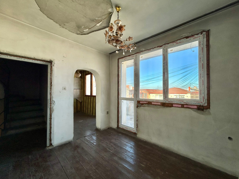 Продава КЪЩА, гр. София, Факултета, снимка 8 - Къщи - 52119967