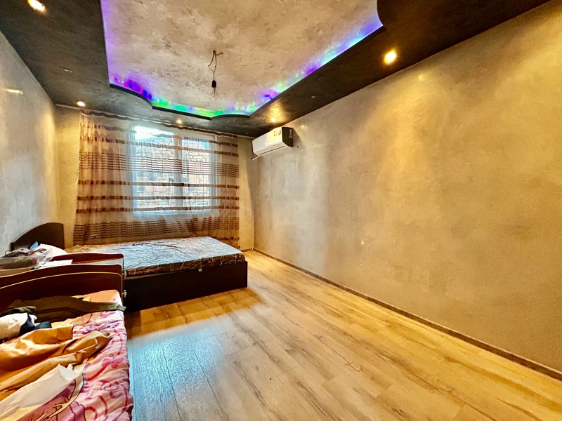 Продава КЪЩА, гр. София, Факултета, снимка 6 - Къщи - 52119967