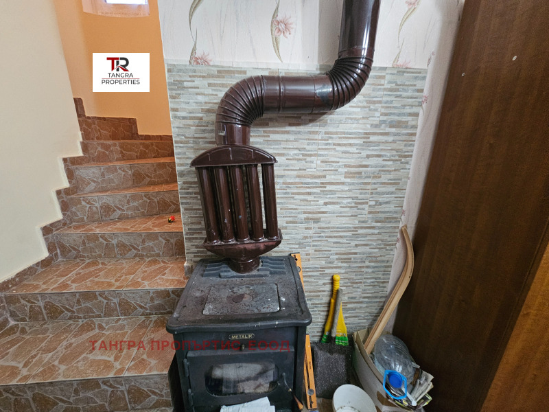 Продава КЪЩА, с. Борнарево, област Перник, снимка 8 - Къщи - 52470674