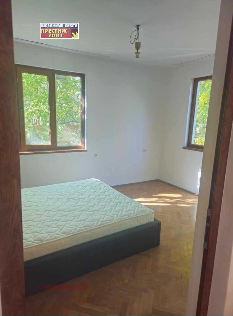 De vânzare  2 dormitoare Șumen , Voenno uciiliște , 60 mp | 99870117 - imagine [5]