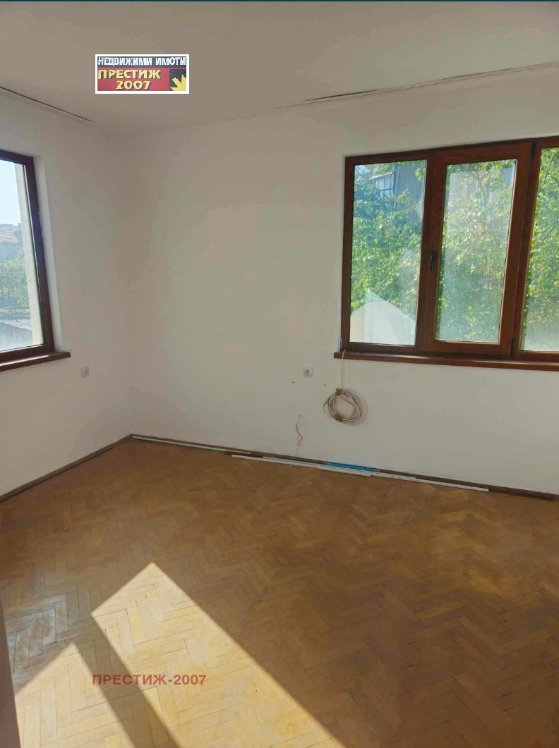 Na prodej  2 ložnice Šumen , Voenno učilište , 60 m2 | 99870117 - obraz [4]