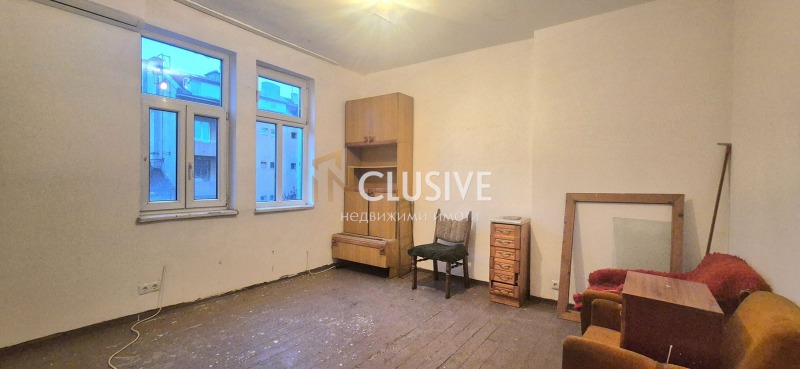 Продава 3-СТАЕН, гр. София, Оборище, снимка 2 - Апартаменти - 53410140