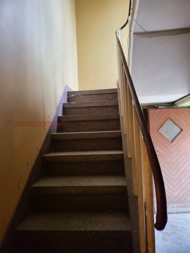 Продава КЪЩА, гр. Русе, Централен кооп. пазар, снимка 4 - Къщи - 52783321