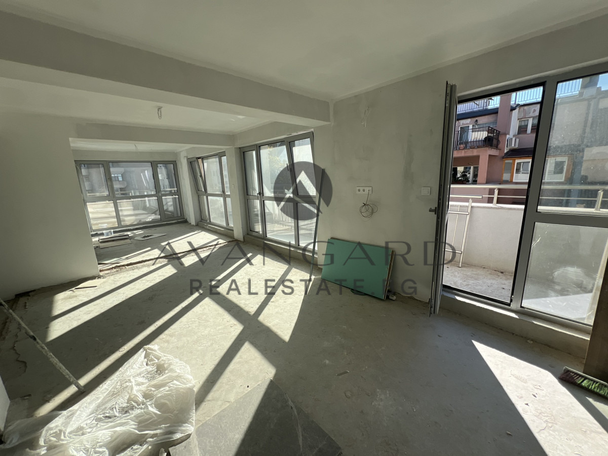 Продава 4-СТАЕН, гр. Пловдив, Кършияка, снимка 2 - Апартаменти - 55652498