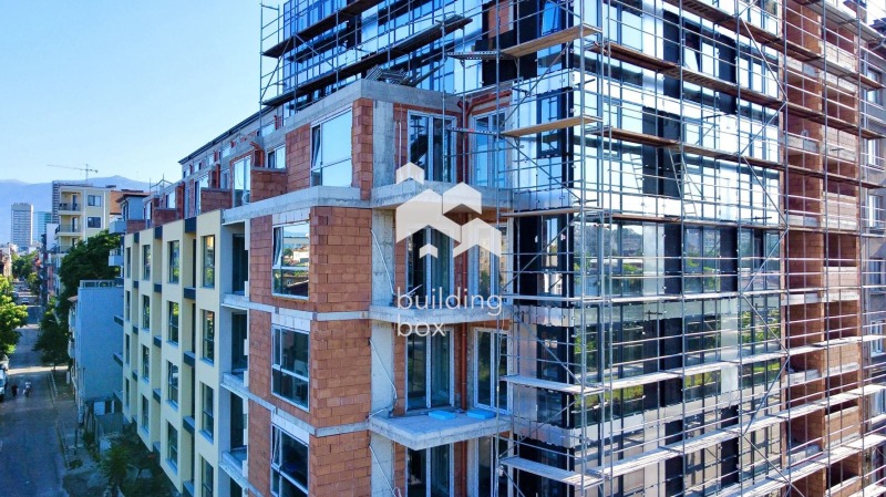 Продава  3-стаен град София , Център , 111 кв.м | 93084350