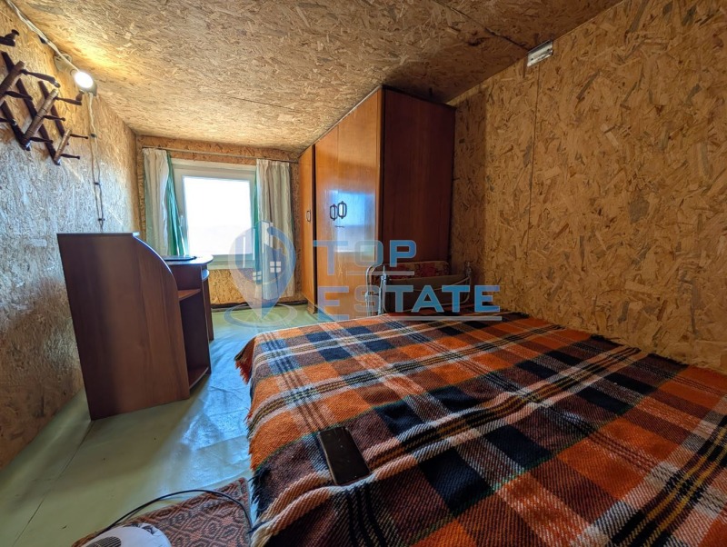 Продава КЪЩА, с. Длъжка поляна, област Търговище, снимка 12 - Къщи - 49616762