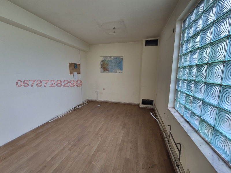 Продава ПРОМ. ПОМЕЩЕНИЕ, с. Победа, област Добрич, снимка 11 - Производствени сгради - 52779865