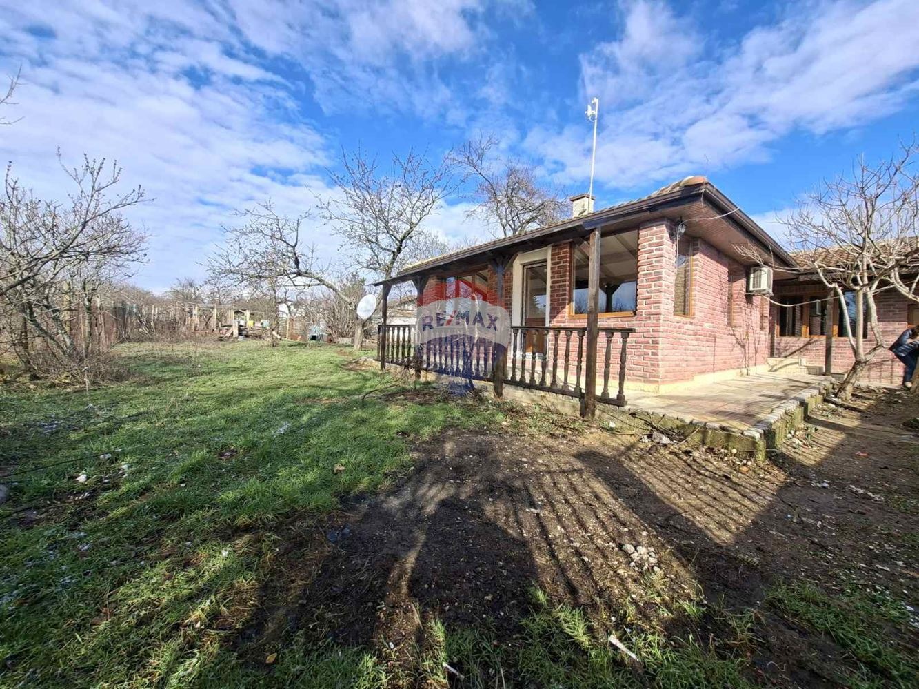 Продава КЪЩА, с. Осеново, област Варна, снимка 2 - Къщи - 53633640