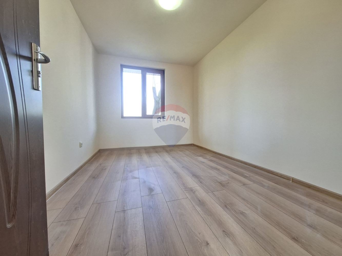 Продава КЪЩА, с. Осеново, област Варна, снимка 8 - Къщи - 53633640