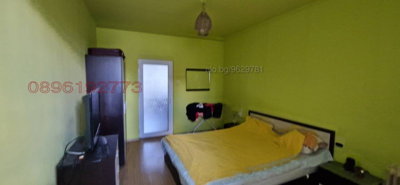 Продава  3-стаен град Ямбол , Хале , 85 кв.м | 39410255 - изображение [13]