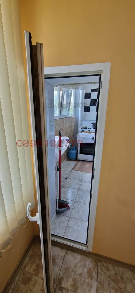 Продава  3-стаен град Ямбол , Хале , 85 кв.м | 39410255 - изображение [5]