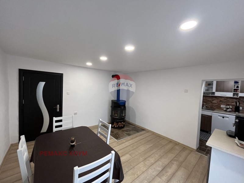 Продава КЪЩА, с. Соколово, област Добрич, снимка 5 - Къщи - 53490715