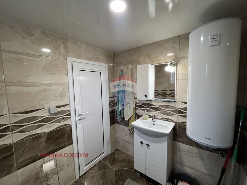 Продава КЪЩА, с. Соколово, област Добрич, снимка 15 - Къщи - 53490715