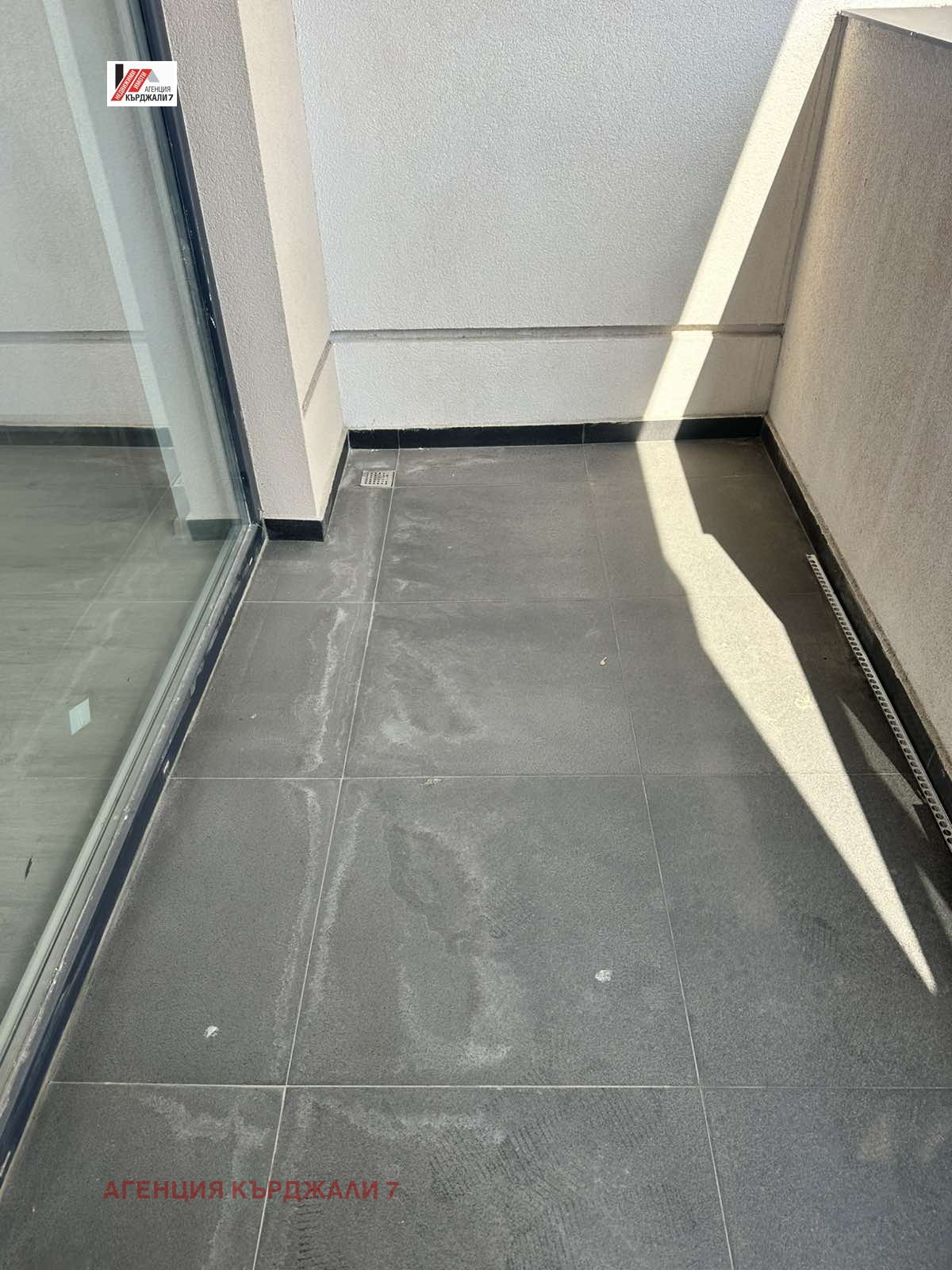 Продава 2-СТАЕН, гр. Кърджали, Център, снимка 2 - Апартаменти - 53870541