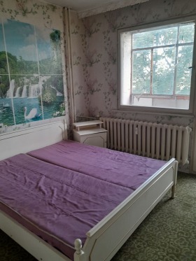 1 dormitorio Shirok tsentar, Pleven 1