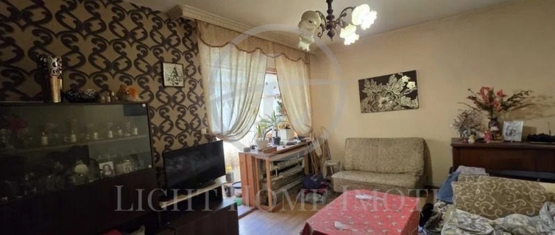 Продава  2-стаен, град Пловдив, Тракия • 91 289 EUR • ID 25799789 — holmes.bg - [1] 