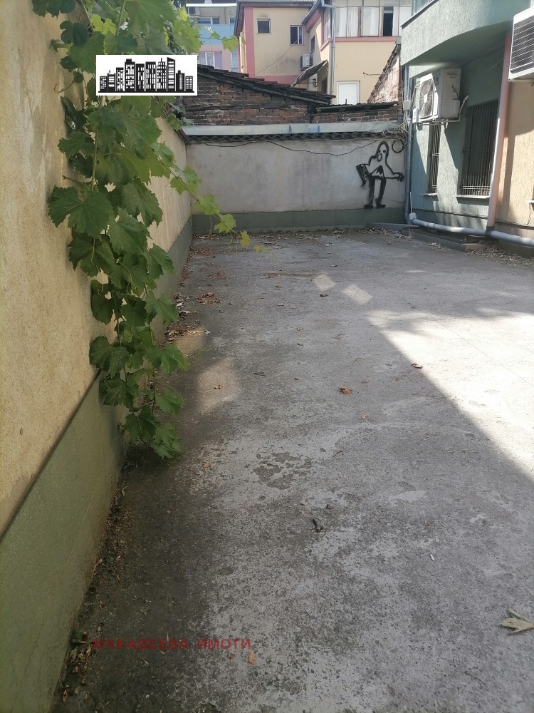 Till salu  2 sovrum Plovdiv , Sadiiski , 102 kvm | 49250561 - bild [14]