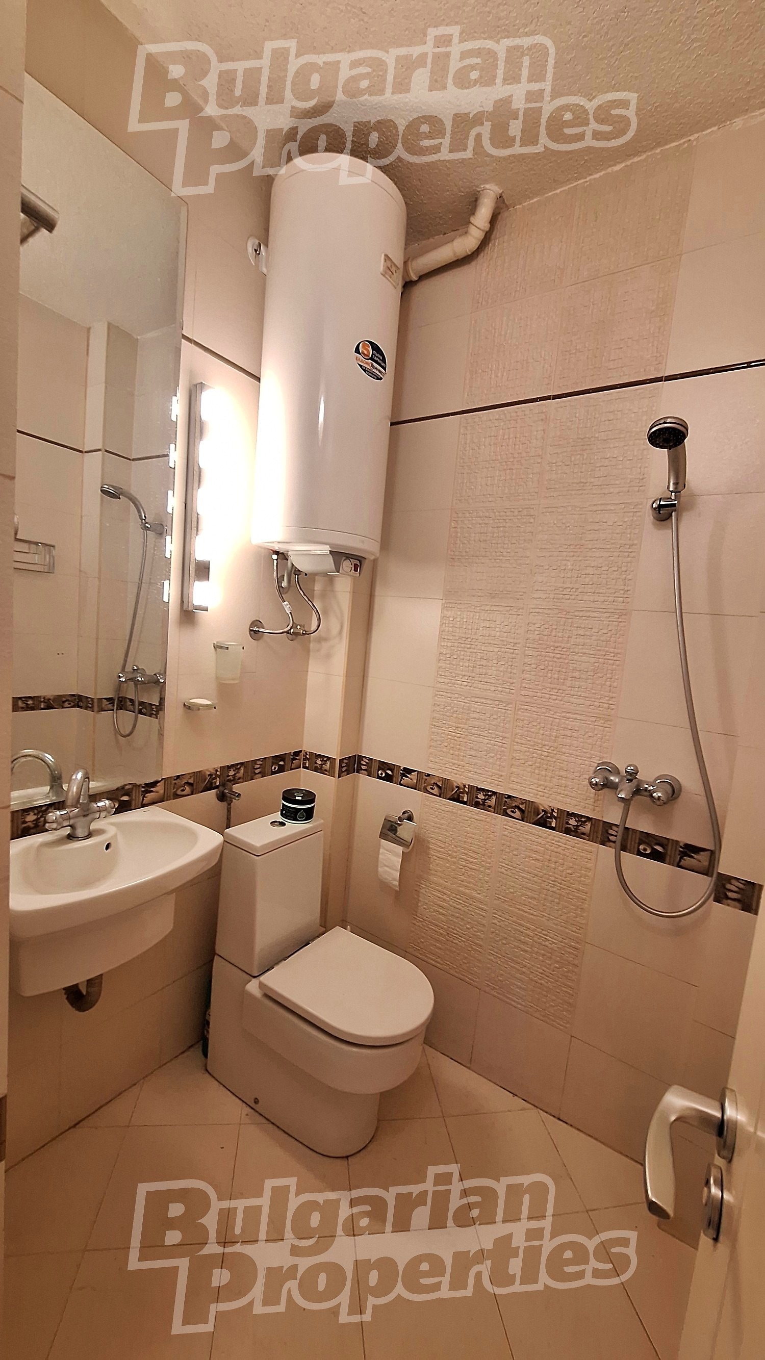 Продава 3-СТАЕН, гр. Варна, Център, снимка 16 - Апартаменти - 54569525