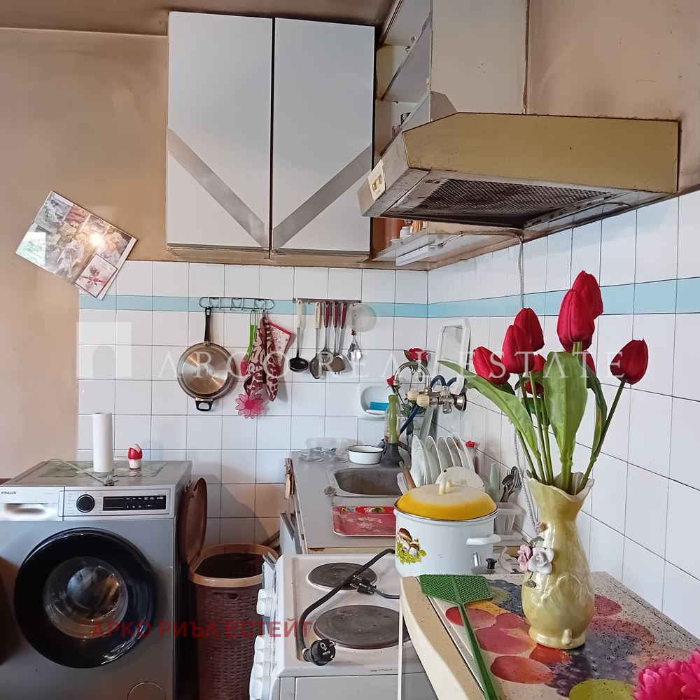 Продава КЪЩА, с. Опицвет, област София област