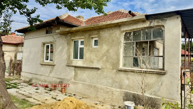 Продава КЪЩА в област Добрич, гр. Генерал Тошево - 77 кв.м / 48 573 € » 95 000.53 лв., БАЛИК ЕСТЕЙТ