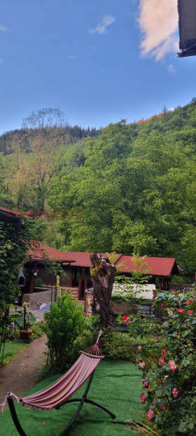 Продава  Къща, гр. Етрополе