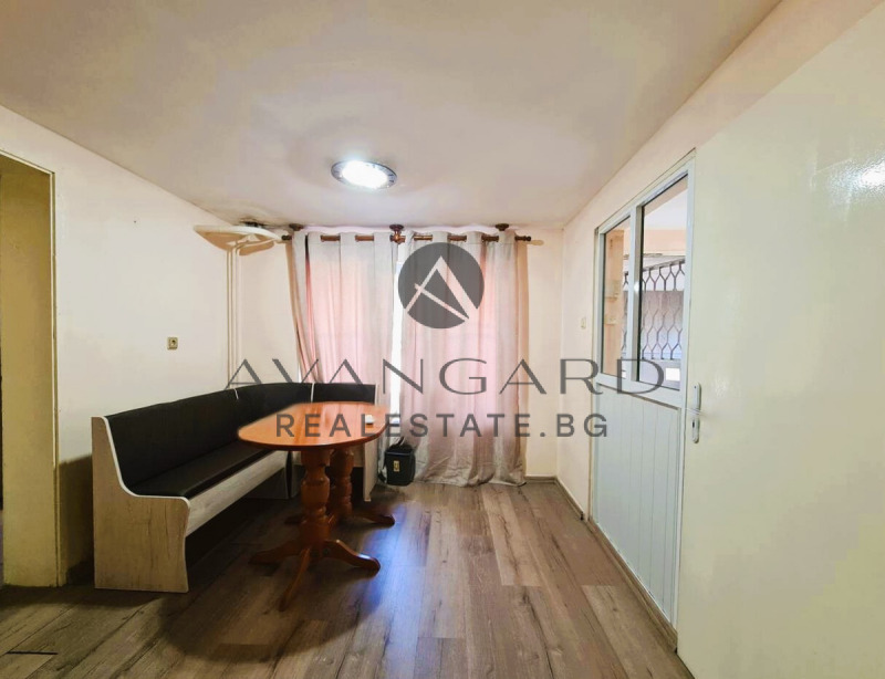 Продава  2-стаен град Пловдив , Кършияка , 50 кв.м | 90512486