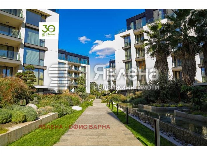 Продава  2-стаен град Варна , к.к. Св.Св. Константин и Елена , 72 кв.м | 24491874