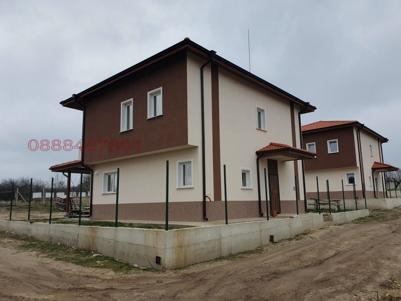 Na sprzedaż  Dom region Warny , Priselci , 203 mkw | 34572193 - obraz [4]