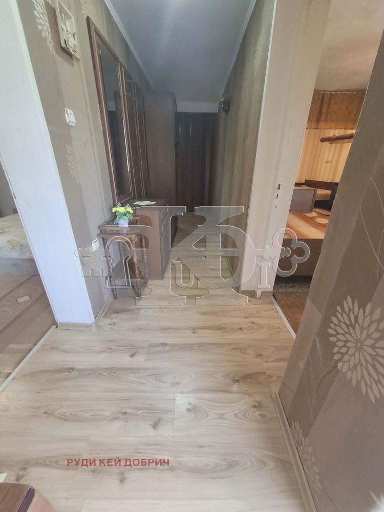 Продава КЪЩА, гр. Генерал Тошево, област Добрич, снимка 12 - Къщи - 54736486