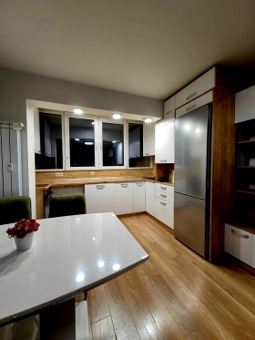 Продава  3-стаен, град София