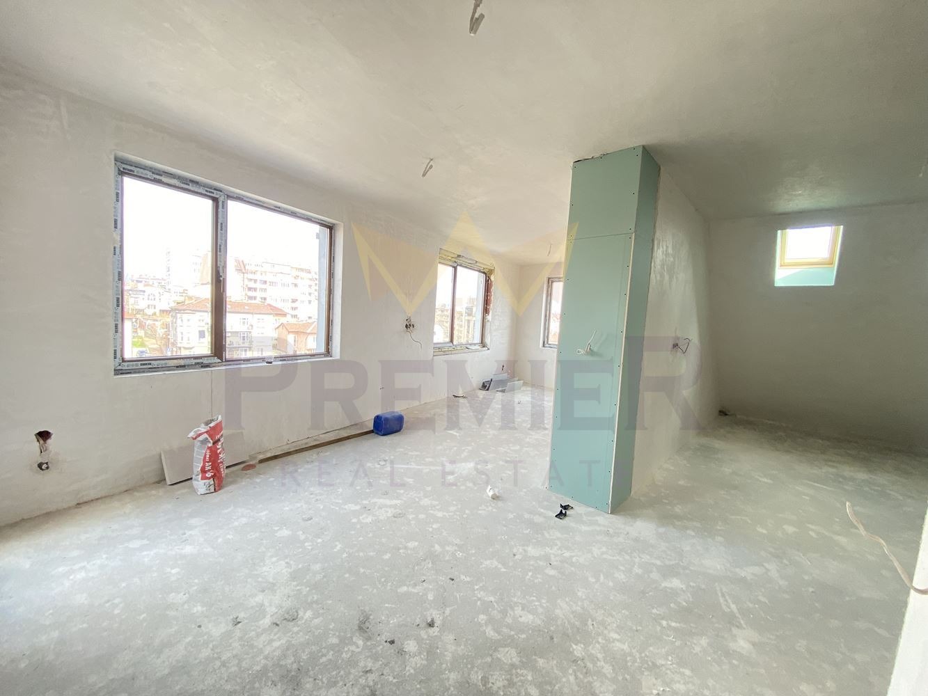Продава 3-СТАЕН, гр. София, Банишора, снимка 3 - Апартаменти - 55008950
