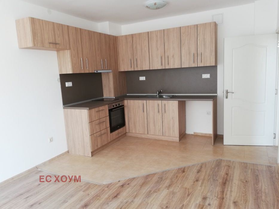 Продава 3-СТАЕН, гр. София, Красно село