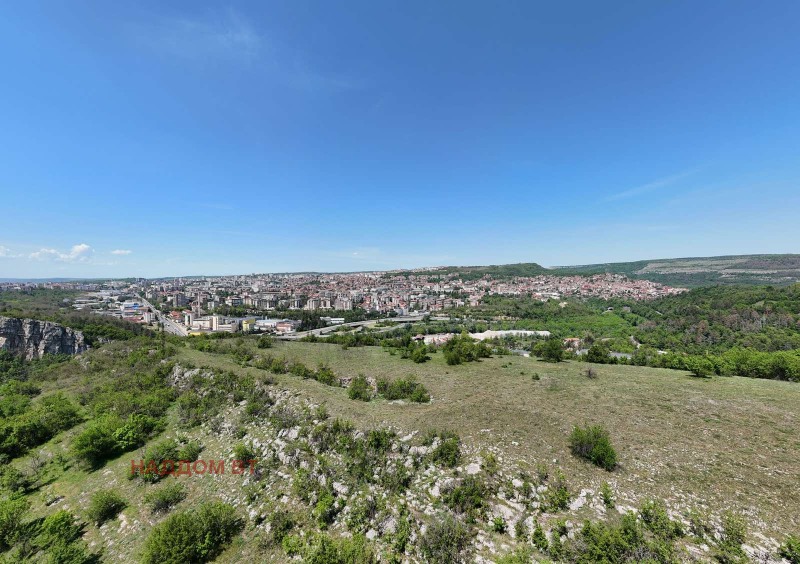 Продава ПАРЦЕЛ в град Велико Търново, Света гора - 991 кв.м / 229 900 € » 449 645.32 лв., НАДДОМ ВТ