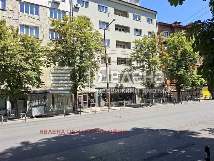 Продава 2-СТАЕН, гр. София, Център