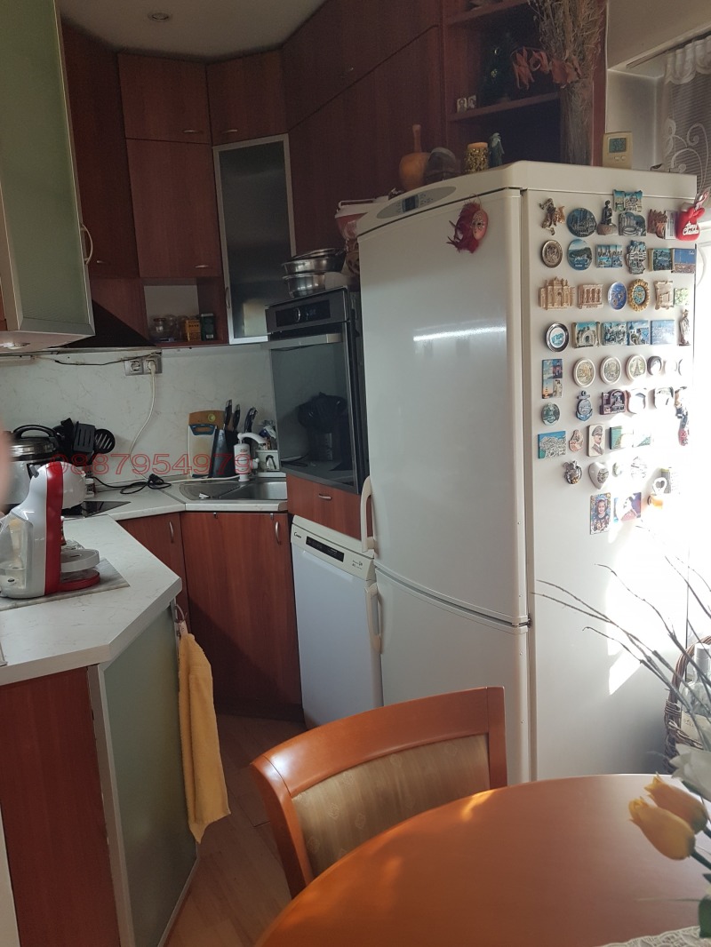 Продава ЕТАЖ ОТ КЪЩА, гр. Силистра, Център, снимка 5 - Етаж от къща - 52784423